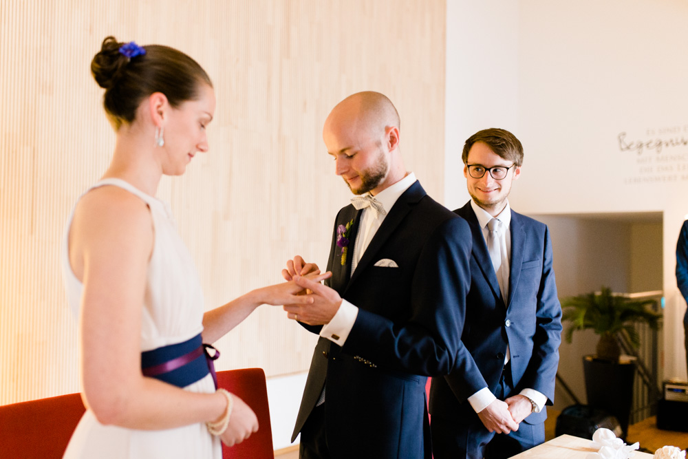 Hochzeitsfotograf im Standesamt Oststeinbek und in der Bismarck Mühle, Aumühle